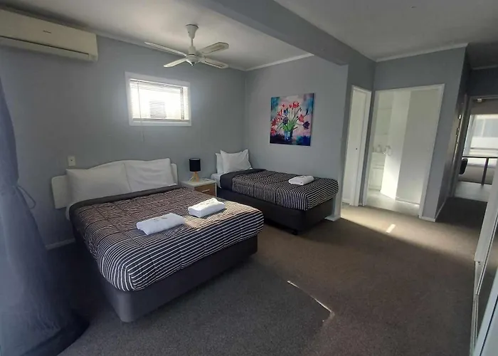 Aqua Accommodation